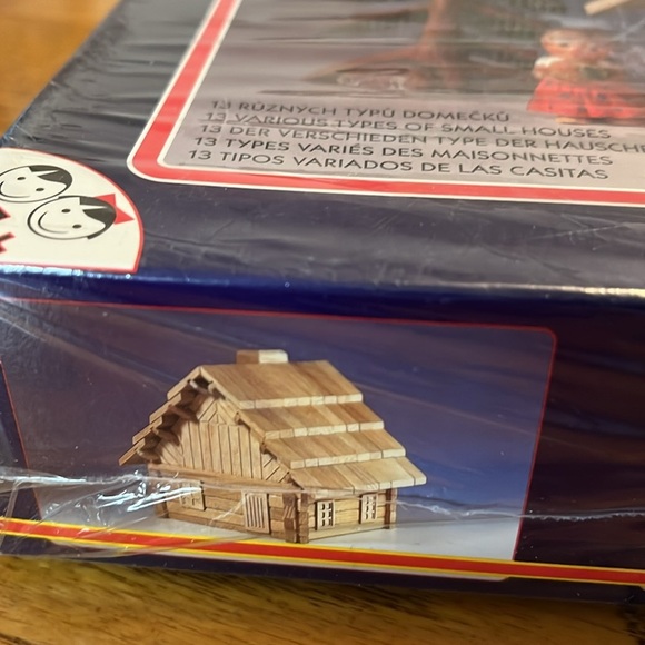 Archa Program Wooden House Building Set. 193 pieces. Makes 13 small houses. 5+ - Picture 13 of 16